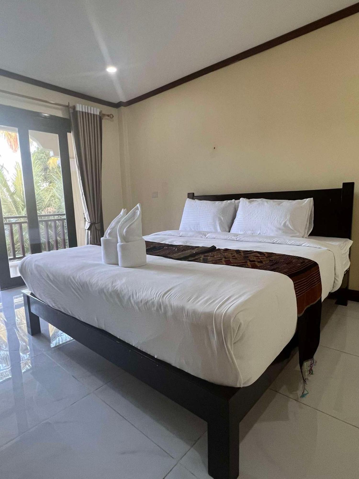 Lebijou Guesthouse - Konesavath Ban Dondét Esterno foto