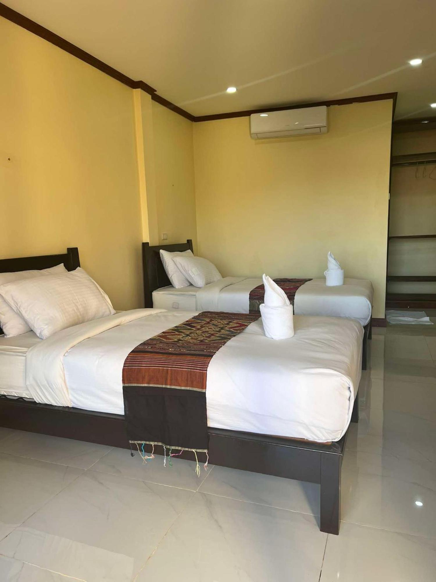 Lebijou Guesthouse - Konesavath Ban Dondét Esterno foto
