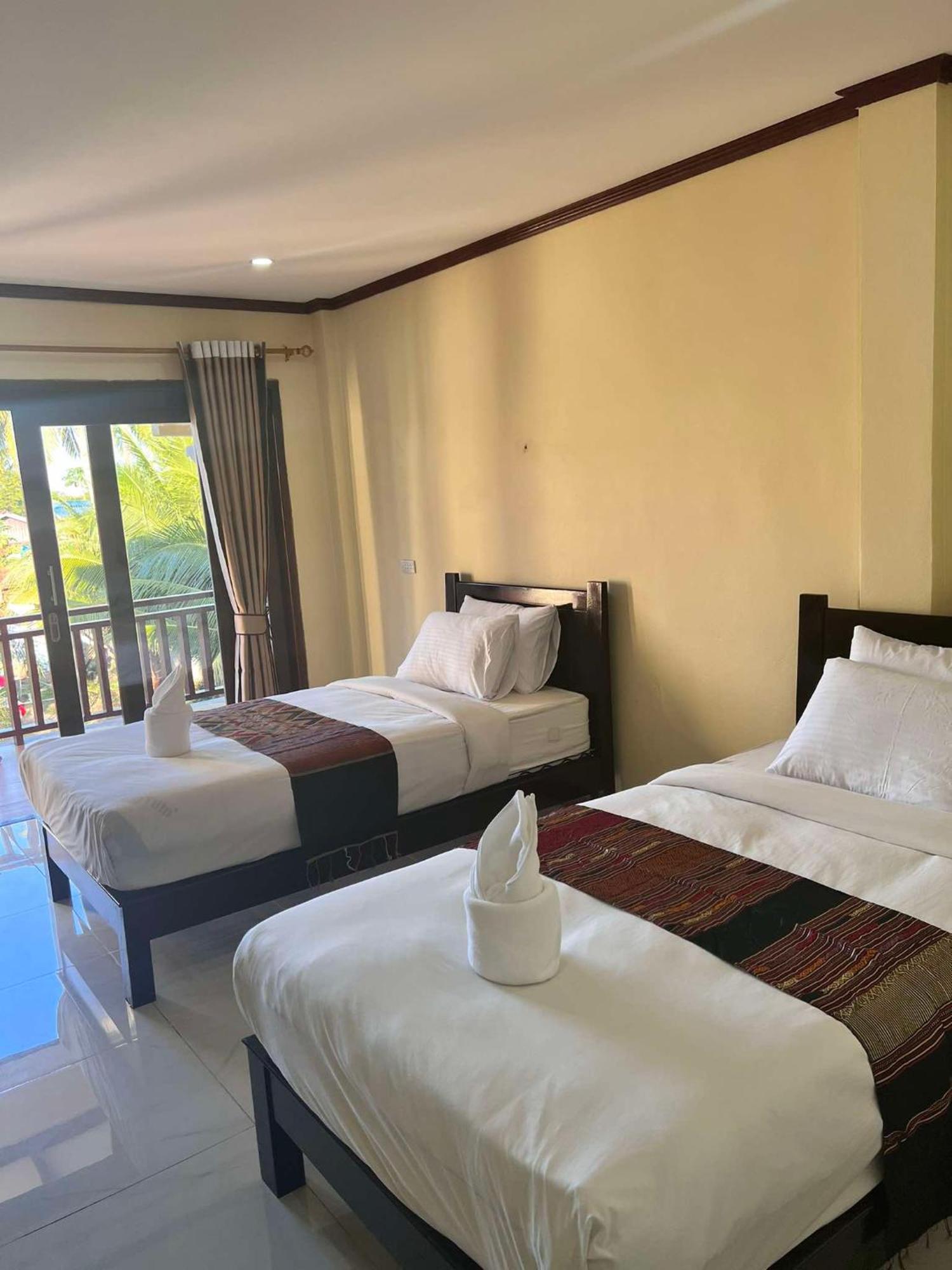 Lebijou Guesthouse - Konesavath Ban Dondét Esterno foto