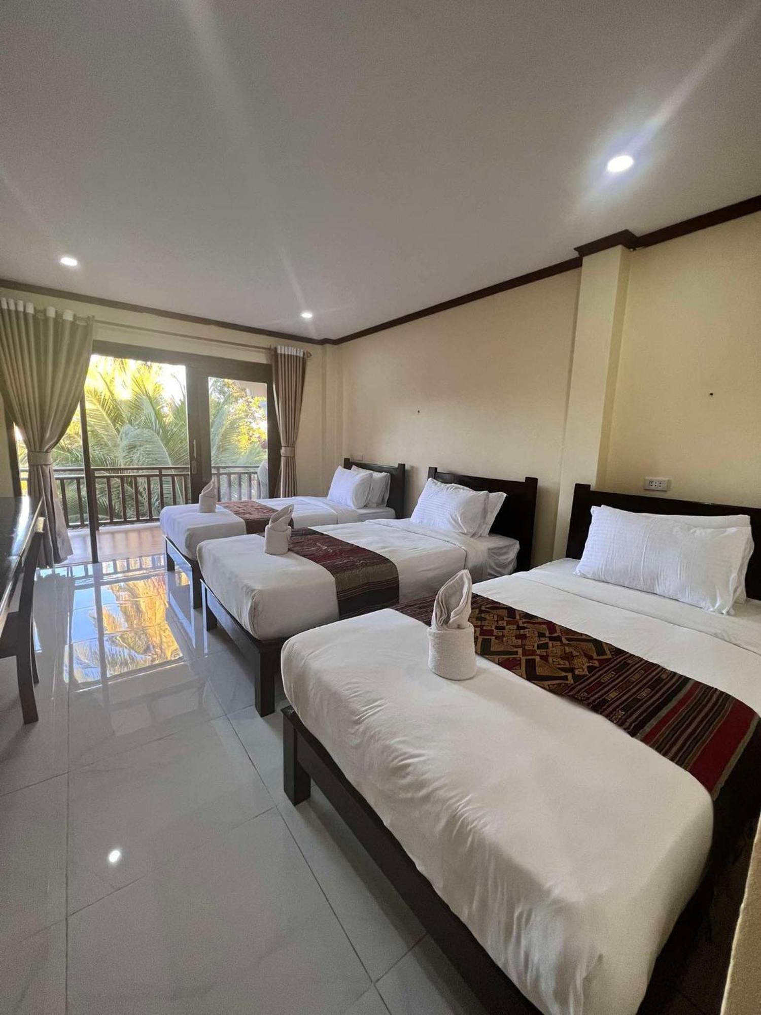 Lebijou Guesthouse - Konesavath Ban Dondét Esterno foto