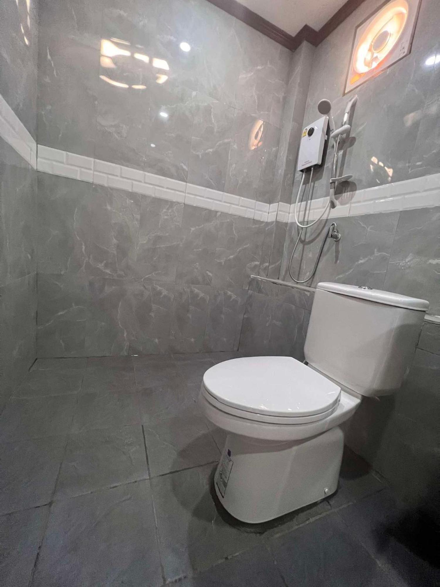 Lebijou Guesthouse - Konesavath Ban Dondét Esterno foto