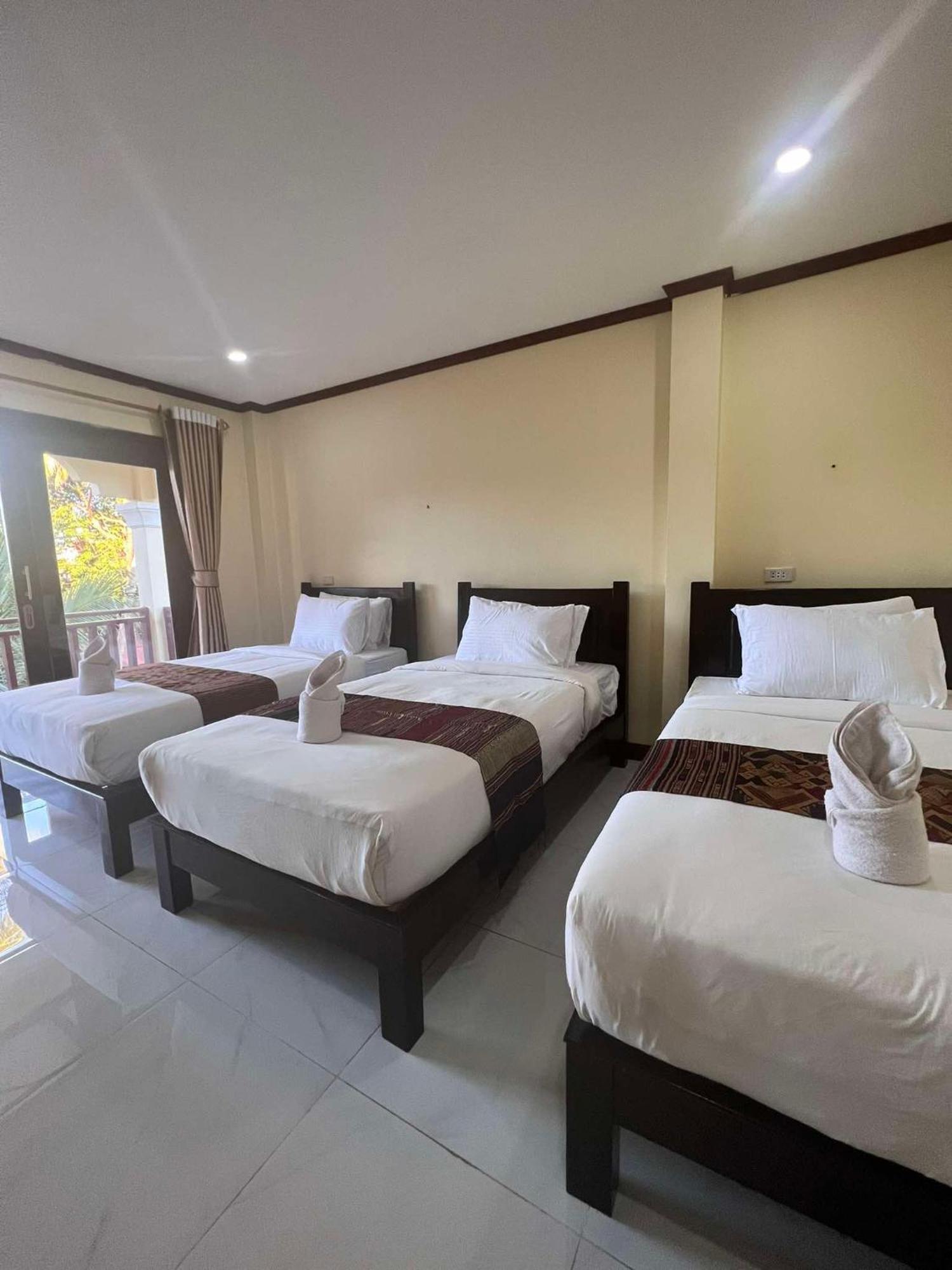 Lebijou Guesthouse - Konesavath Ban Dondét Esterno foto